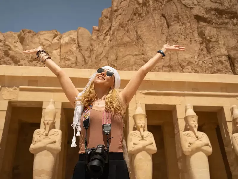 Crociera Nilo e Cairo da Luxor: Tour tra Templi e Piramidi